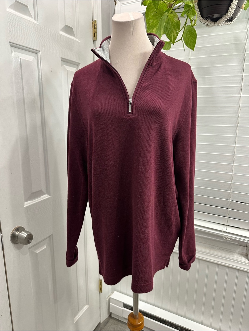 Tasso Elba Men's Quarter-Zip Pullover Sweatshirt in Burgundy
